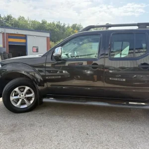 2012 Nissan Navara 2.5 dCi Tekna 4WD Diesel Manual Pick-up - Image 6