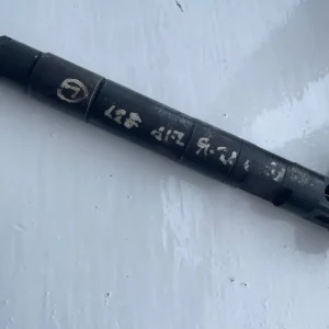 Mercedes 2.2 diesel injector - Image 2