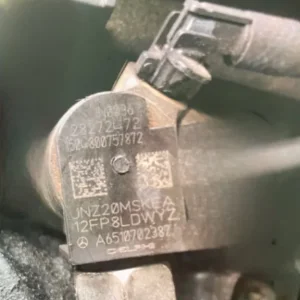 Mercedes 2.2 diesel injector - Image 6
