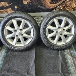 Toyota 14-inch alloy wheels with 4 tyres