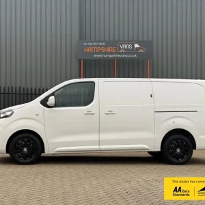 2021 Vauxhall Vivaro 1.5 Turbo D 2900 Sportive Panel Van - Image 5