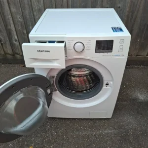 Samsung EcoBubble 8kg washing machine - Image 2