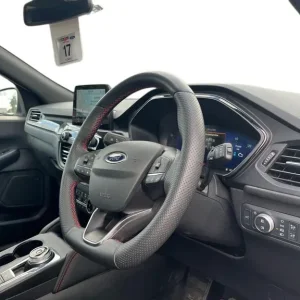 Ford Kuga 2.5L Hybrid SUV with SYNC3 and Heated Steering Wheel - Image 5