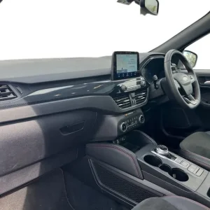Ford Kuga 2.5L Hybrid SUV with SYNC3 and Heated Steering Wheel - Image 8