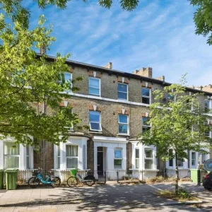 2 bedroom flat in Chatham Street, SE17