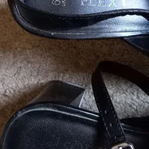 Ladies Black Leather Shoes Size 6, 3" Heels - Image 3