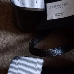 Ladies Black Leather Shoes Size 6, 3" Heels - Image 7