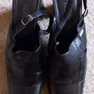 Ladies Black Leather Shoes Size 6, 3" Heels