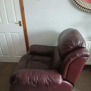Leather electric recliner sofa chair - Image 3