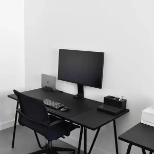 32″ Samsung Space Monitor – 4K UHD