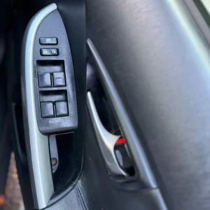 2015 Toyota Prius White Hybrid - Image 5