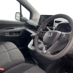 Vauxhall Combo 1.5 Turbo D 2300 Pro Panel Van 5dr Diesel Manual L1 H1 Euro 6 - Image 6