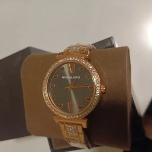 Michael Kors ladies watch needs battery replacement - Image 8