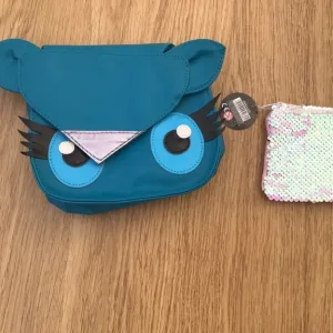 Children's Green Bag Plus Purse 🧸