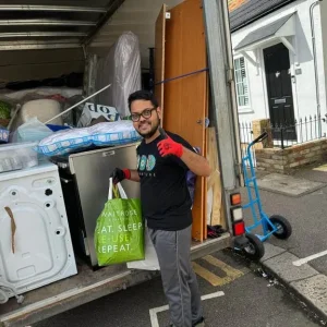 Man with van for removals and moving help - Image 6