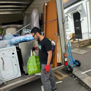 Man with van for removals and moving help - Image 7