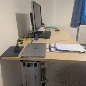 Large computer table in good condition