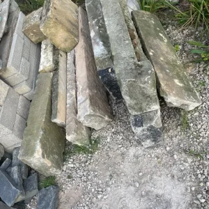 Sandstone lintels - Image 2