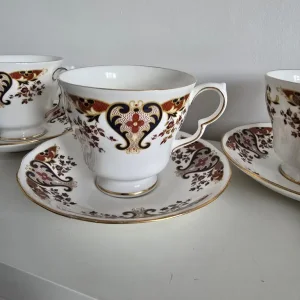 Royal Grafton and Doulton cups and saucers - Image 2