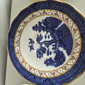 Royal Grafton and Doulton cups and saucers - Image 6