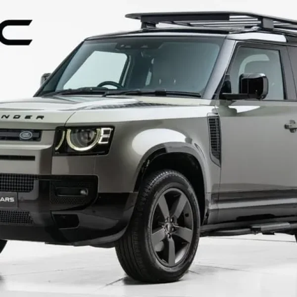 2024 Land Rover Defender 90 D250 X-Dynamic HSE Estate