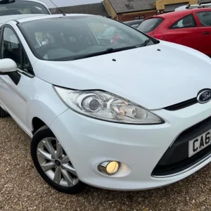 2011 Ford Fiesta 1.25 Zetec 5-door hatchback petrol manual - Image 3