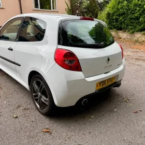 Renault Clio Sport 200 Cup 2011 Hatchback - Image 8