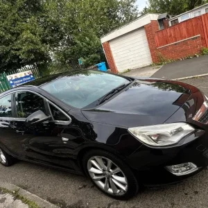 Vauxhall Astra 2009 Hatchback Manual 1.7 Diesel - Image 2
