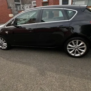 Vauxhall Astra 2009 Hatchback Manual 1.7 Diesel - Image 3