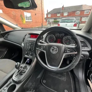 Vauxhall Astra 2009 Hatchback Manual 1.7 Diesel - Image 8