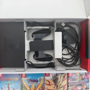 Nintendo Switch with 128GB SD card and 4 games - Image 2