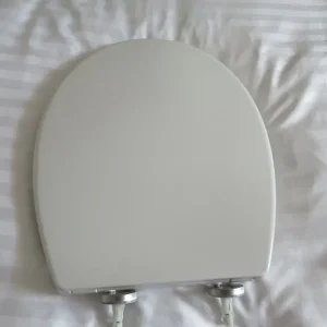 White Toilet Seat with Soft Close Feature - Image 2