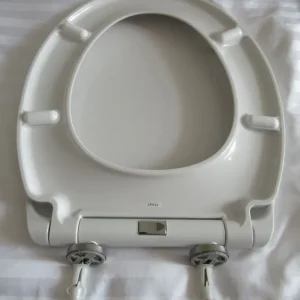 White Toilet Seat with Soft Close Feature - Image 4