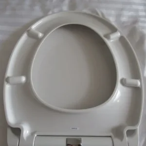 White Toilet Seat with Soft Close Feature - Image 5