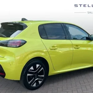 2025 Peugeot 208 1.2 PureTech Allure Hatchback - Image 3