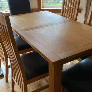 Solid oak dining table and 8 chairs - Image 4