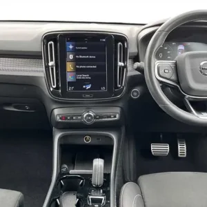 2020 Volvo XC40 Hybrid Estate - Image 4
