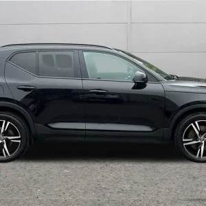 2020 Volvo XC40 Hybrid Estate - Image 5