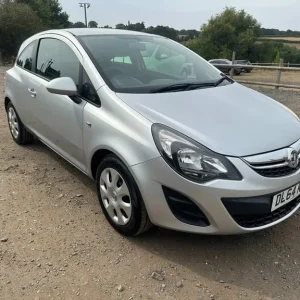 2014 Vauxhall Corsa 1.2 Design 3dr Hatchback - Image 2