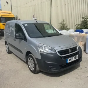 Peugeot Partner Panel Van 2019 Manual 1560cc - Image 8