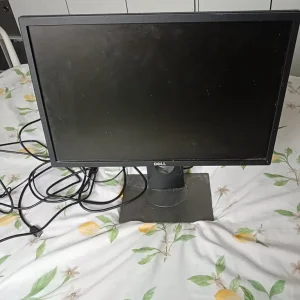 Dell 18inch pc monitor and keyboard with wireless mouse - Image 2