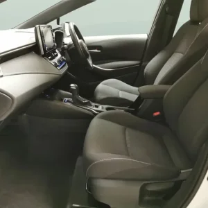2022 Toyota Corolla Hybrid Hatchback - Image 4