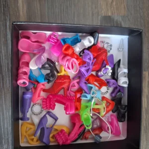 My Scene Kenzie bath doll with clothes and shoes - Image 5