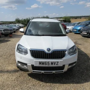 2015 Skoda Yeti 2.0 TDI CR SE Business 5-door Hatchback Diesel Manual - Image 2