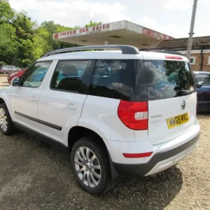 2015 Skoda Yeti 2.0 TDI CR SE Business 5-door Hatchback Diesel Manual - Image 6