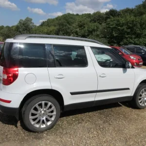 2015 Skoda Yeti 2.0 TDI CR SE Business 5-door Hatchback Diesel Manual - Image 8