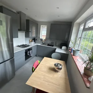 Double Room in a Quiet, Refreshed Home - Image 7