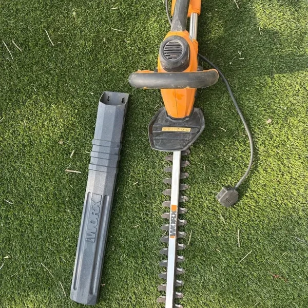 iWorx corded hedge trimmer