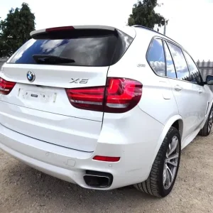 2017 BMW X5 xDrive40e M Sport Hybrid Auto – Damaged, Starts and Drives, Repairable - Image 4