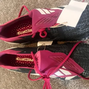 Football boots - Image 5